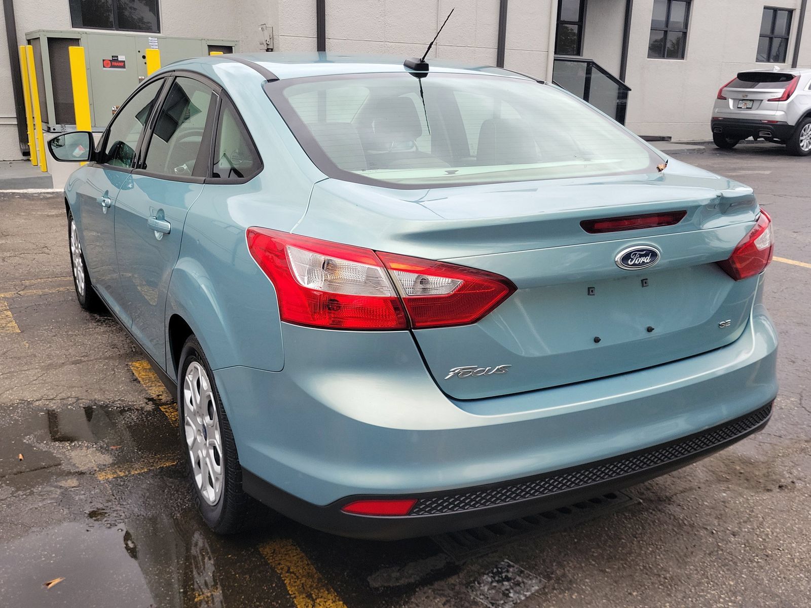 Used 2012 Ford Focus SE FWD image 6