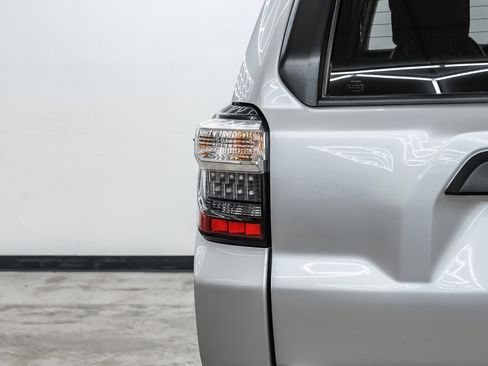 Used 2019 Toyota 4Runner TRD Off-Road image 49