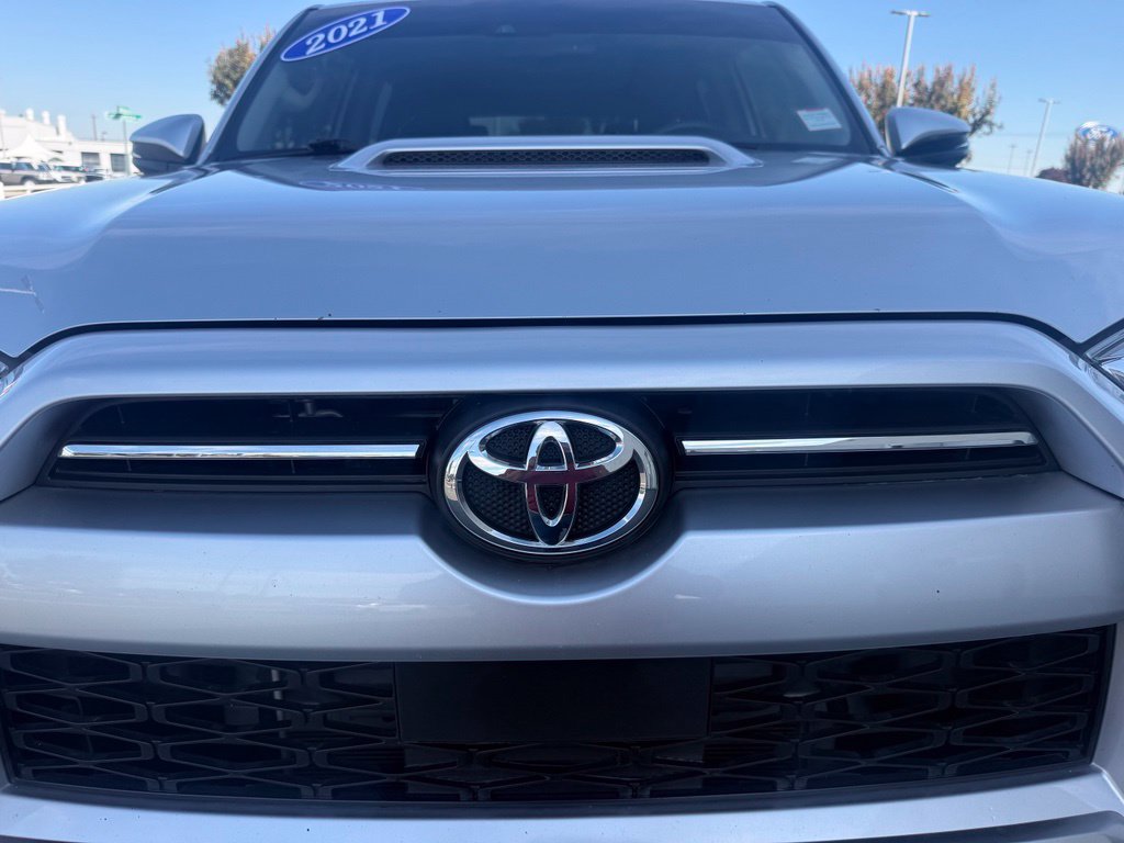 Used 2021 Toyota 4Runner TRD Off-Road Premium w/ Moonroof Package AWD/4WD image 21