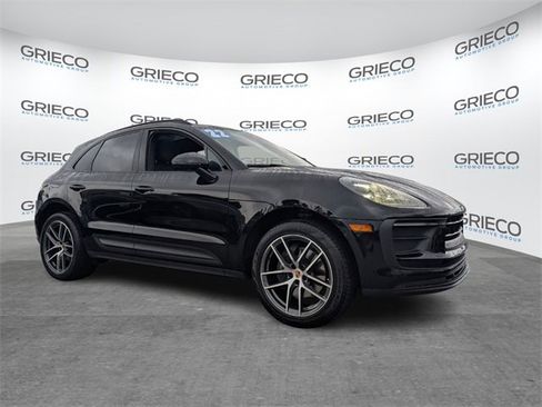 Used 2022 Porsche Macan image 1