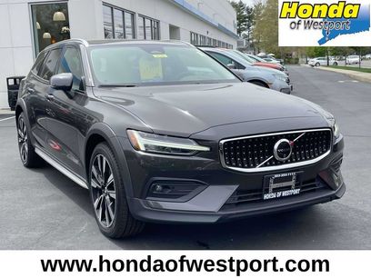 Used 2024 Volvo V60 B5 Cross Country Ultimate