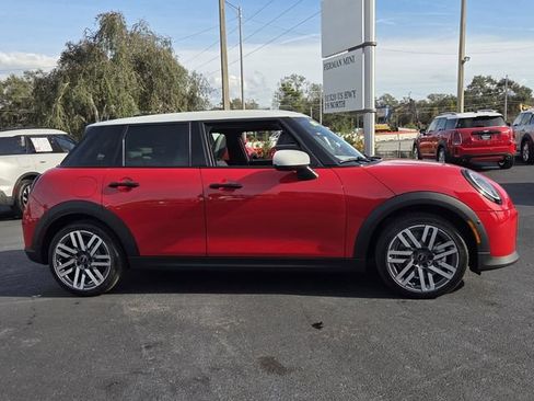 New 2026 MINI Cooper 4-Door Hardtop FWD image 8