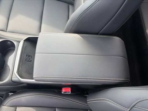 New 2027 GMC Terrain Elevation w/ Elevation Premium Package AWD/4WD image 23