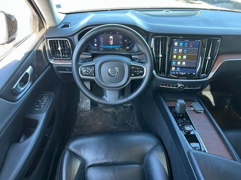 Used 2024 Volvo S60 B5 Plus image 28