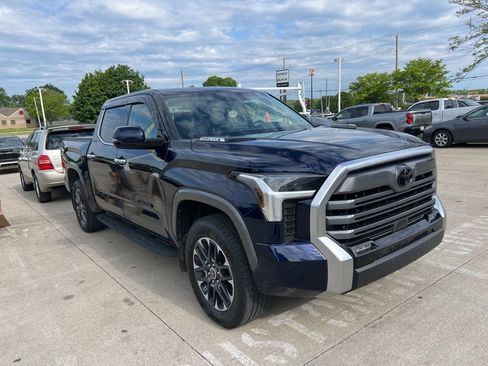 Used 2023 Toyota Tundra Limited w/ Power Package AWD/4WD image 2