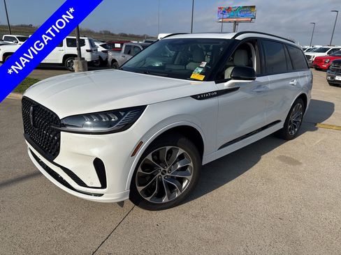 Used 2025 Lincoln Aviator AWD w/ Jet Appearance Package image 1