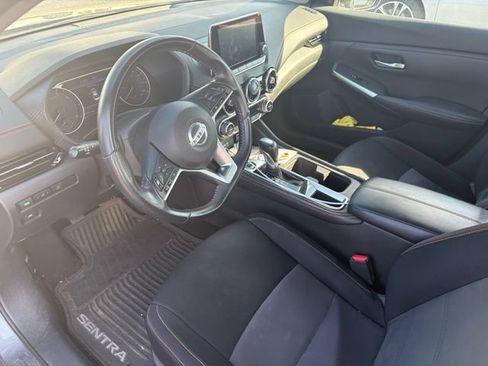 Used 2021 Nissan Sentra SR FWD image 12