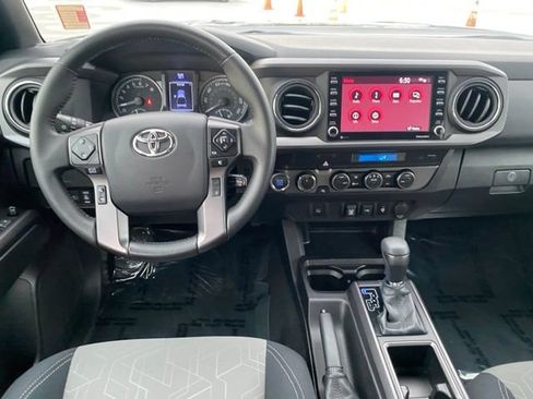 Used 2023 Toyota Tacoma TRD Off-Road AWD/4WD image 10