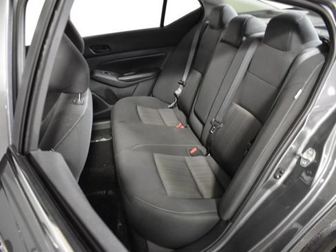 Used 2025 Nissan Altima 2.5 SV FWD image 28