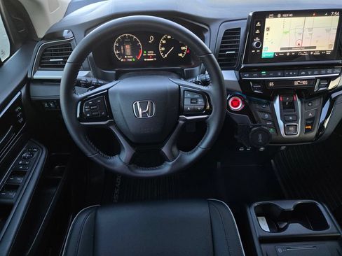 Used 2025 Honda Odyssey Touring image 15