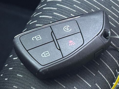 Used 2025 Chevrolet Equinox LT image 22