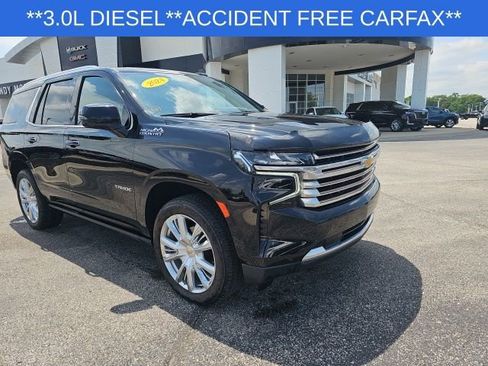 Used 2024 Chevrolet Tahoe High Country image 3