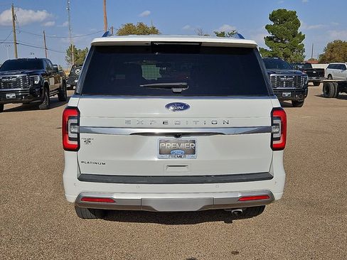 Used 2023 Ford Expedition Platinum RWD image 9