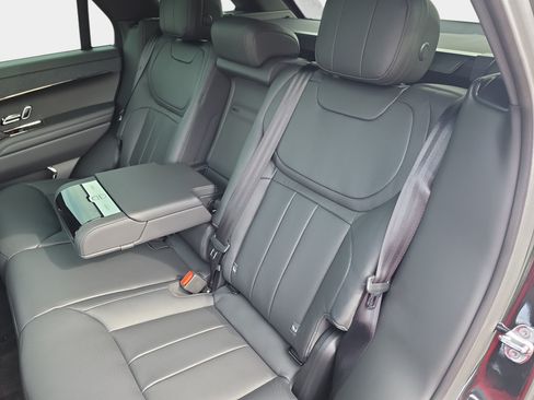 New 2026 Land Rover Range Rover Sport Dynamic SE AWD/4WD image 14