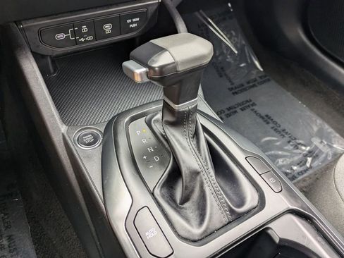 Used 2025 Kia K4 FWD image 22