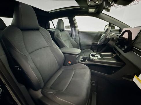 New 2026 Toyota C-HR AWD/4WD image 27