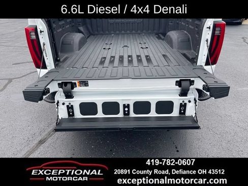 Used 2024 GMC Sierra 2500 Denali w/ Denali Reserve Package AWD/4WD image 5