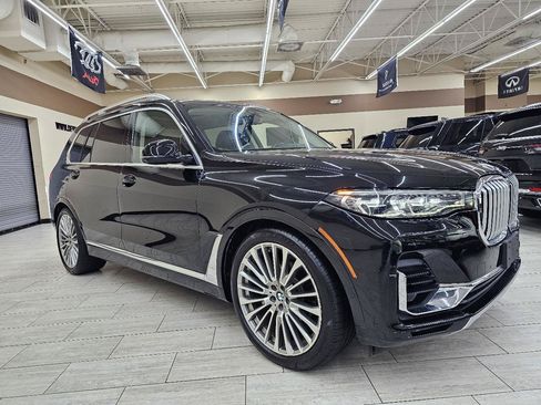 Used 2020 BMW X7 xDrive40i w/ Premium Package AWD/4WD image 4