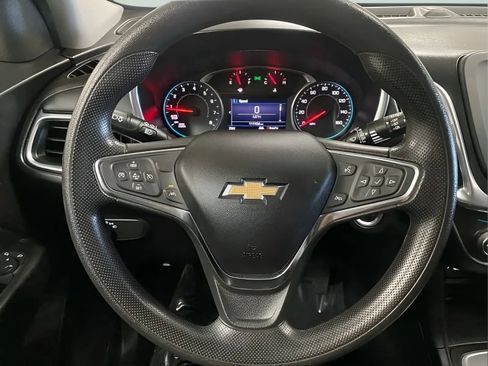 Used 2020 Chevrolet Equinox LT FWD image 17