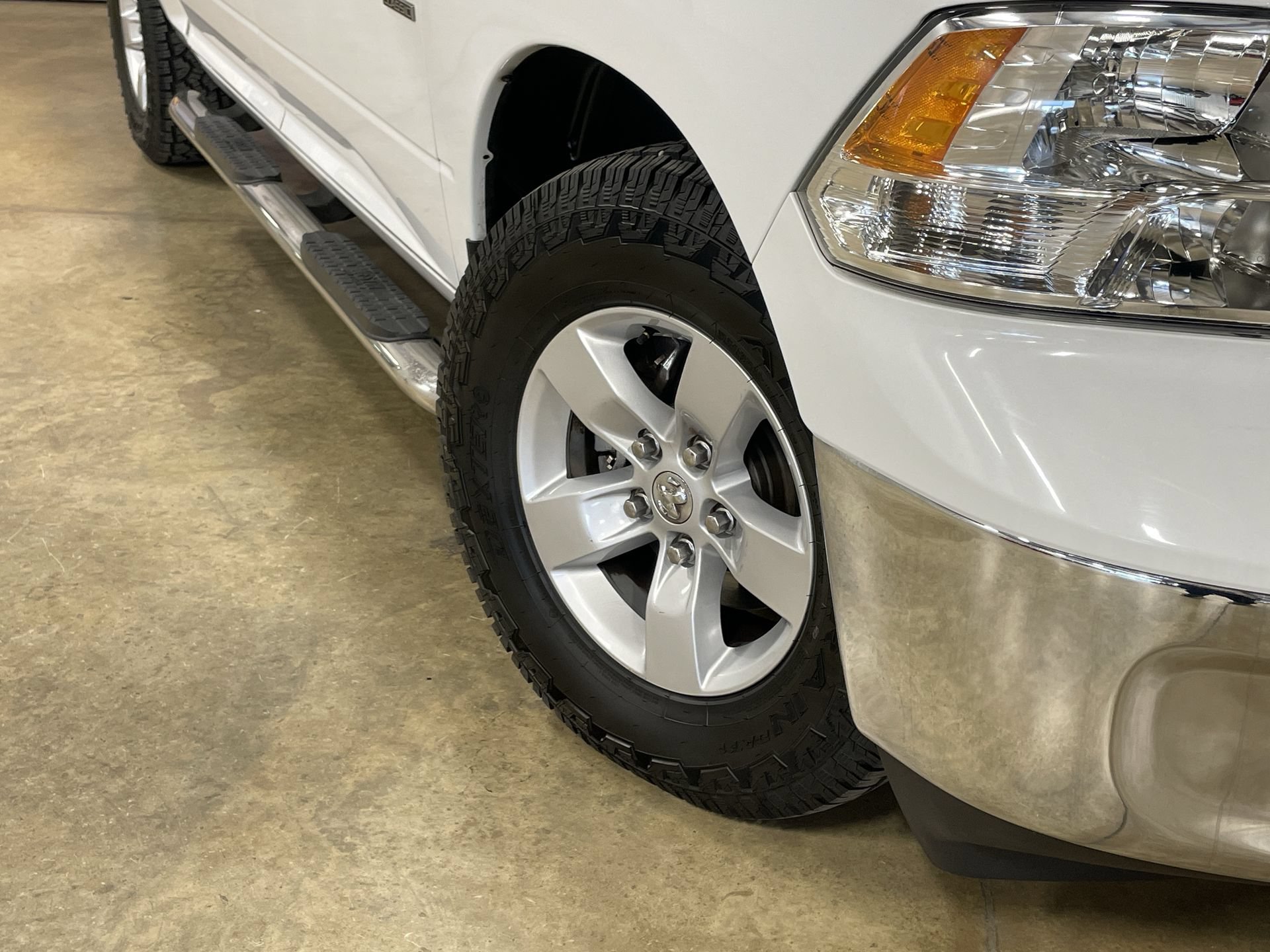 Used 2022 RAM 1500 Classic SLT w/ Trailer & Traction Group RWD image 11