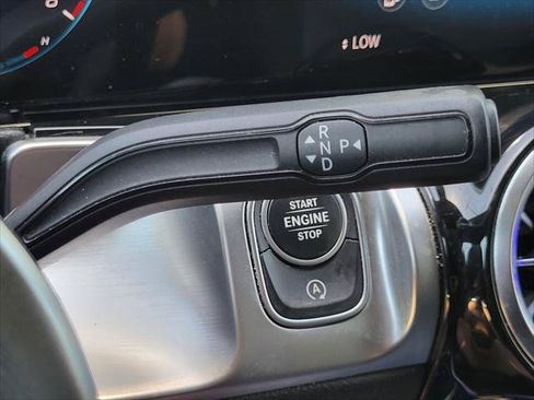 Used 2022 Mercedes-Benz GLB 250 4MATIC w/ Premium Package Lite image 33