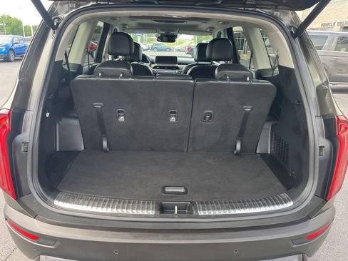 Used 2022 Kia Telluride SX w/ SX Prestige Package AWD/4WD image 14