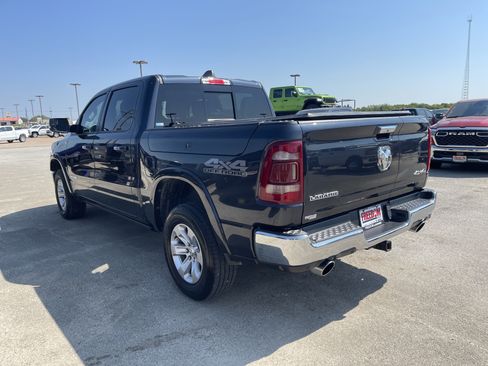 Used 2020 RAM 1500 Laramie AWD/4WD image 6