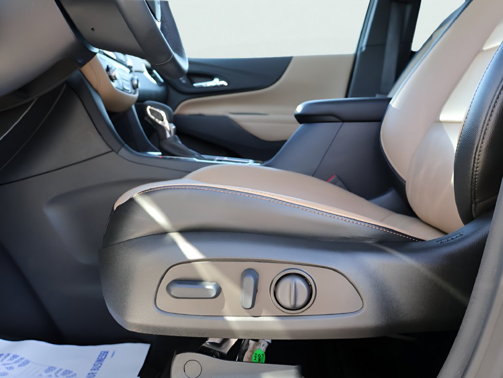Used 2024 Chevrolet Equinox Premier FWD image 37