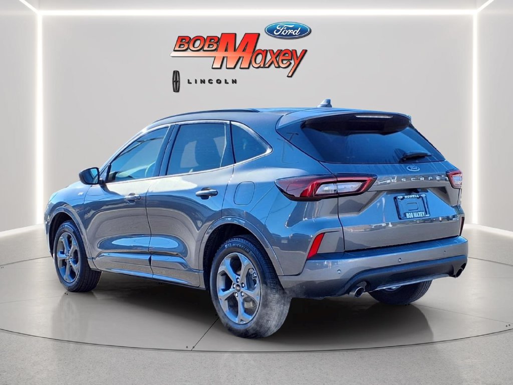 Used 2024 Ford Escape ST-Line w/ Tech Pack #1 AWD/4WD image 7