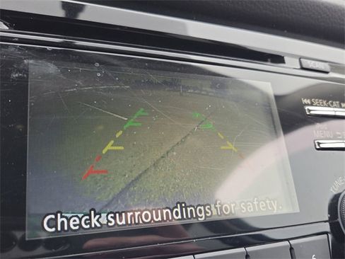 Used 2017 Nissan Rogue SV w/ Midnight Edition Package image 21