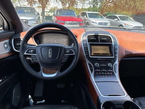 Used 2019 Lincoln Nautilus Black Label image 17
