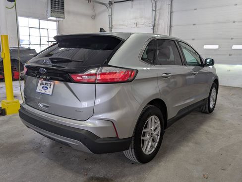 Used 2024 Ford Edge SEL image 5