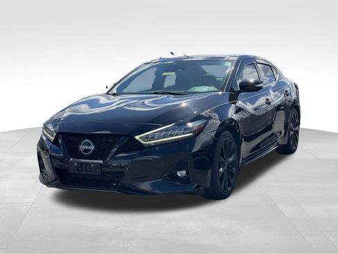 Certified 2023 Nissan Maxima SR w/ Sport Mat Group image 2