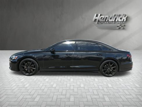 Used 2024 Audi S8 AWD/4WD image 6