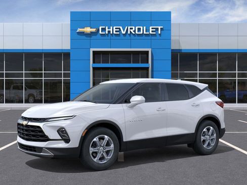 New 2025 Chevrolet Blazer LT w/ Driver Confidence Package image 2