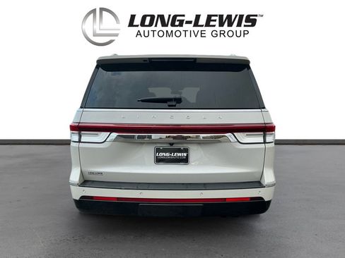 Certified 2024 Lincoln Navigator L Reserve image 5