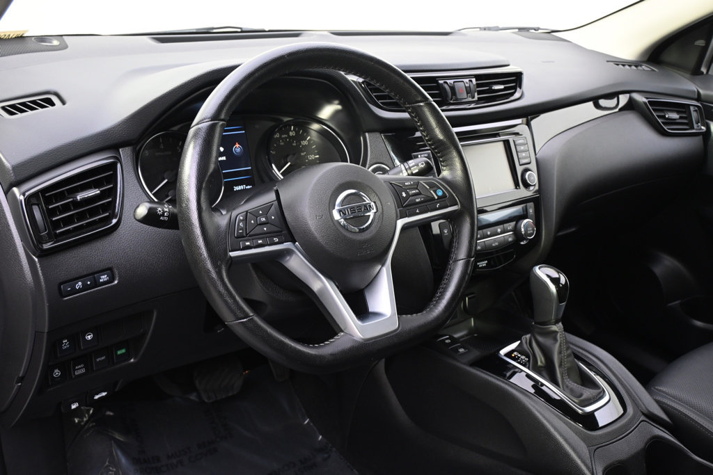 Used 2022 Nissan Rogue Sport SL AWD/4WD image 11