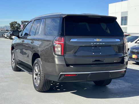 Used 2021 Chevrolet Tahoe LT w/ LT Signature Package image 4