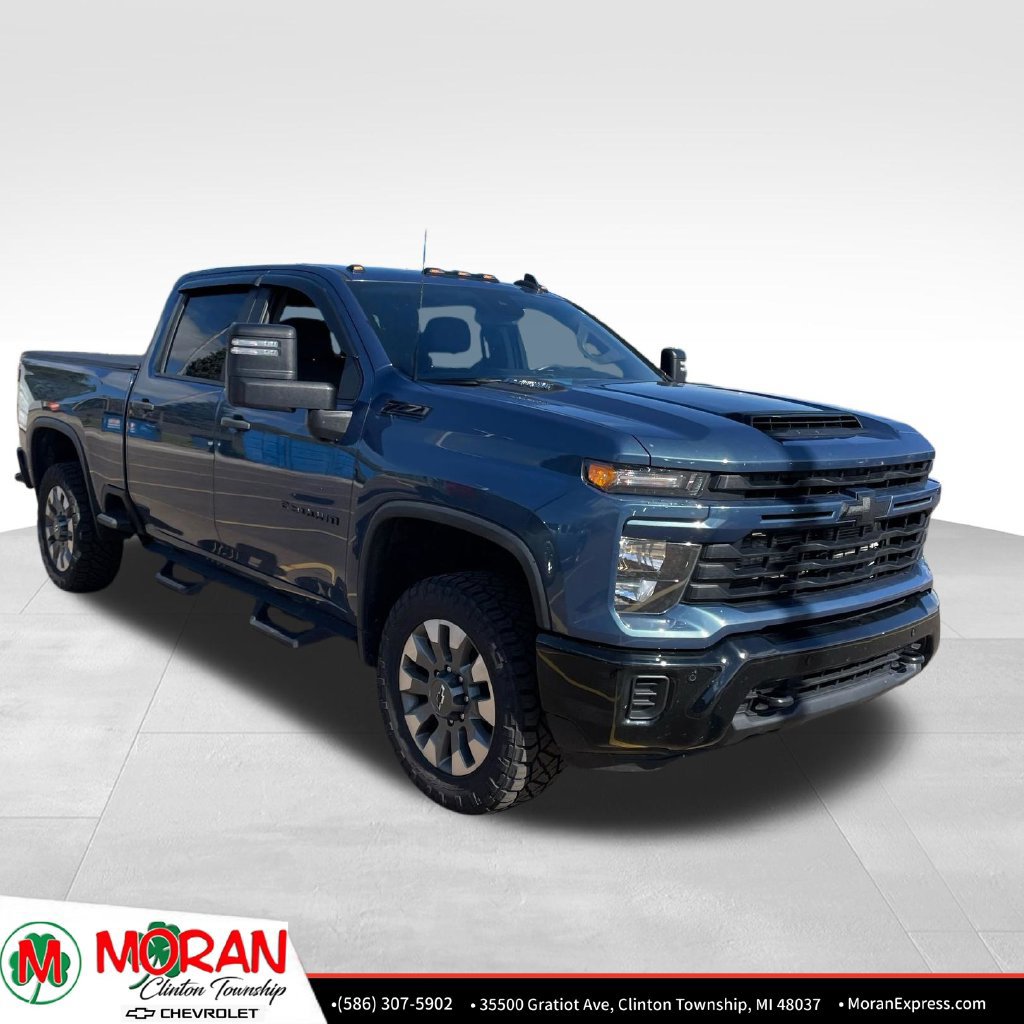 Used 2025 Chevrolet Silverado 2500 Custom w/ Custom Value Package AWD/4WD image 2