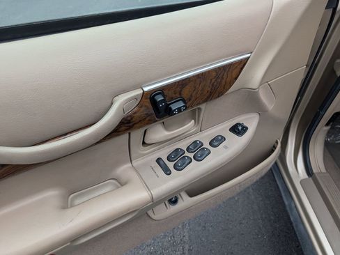Used 1999 Mercury Grand Marquis GS image 9