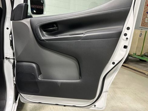 Used 2021 Nissan NV200 SV image 11
