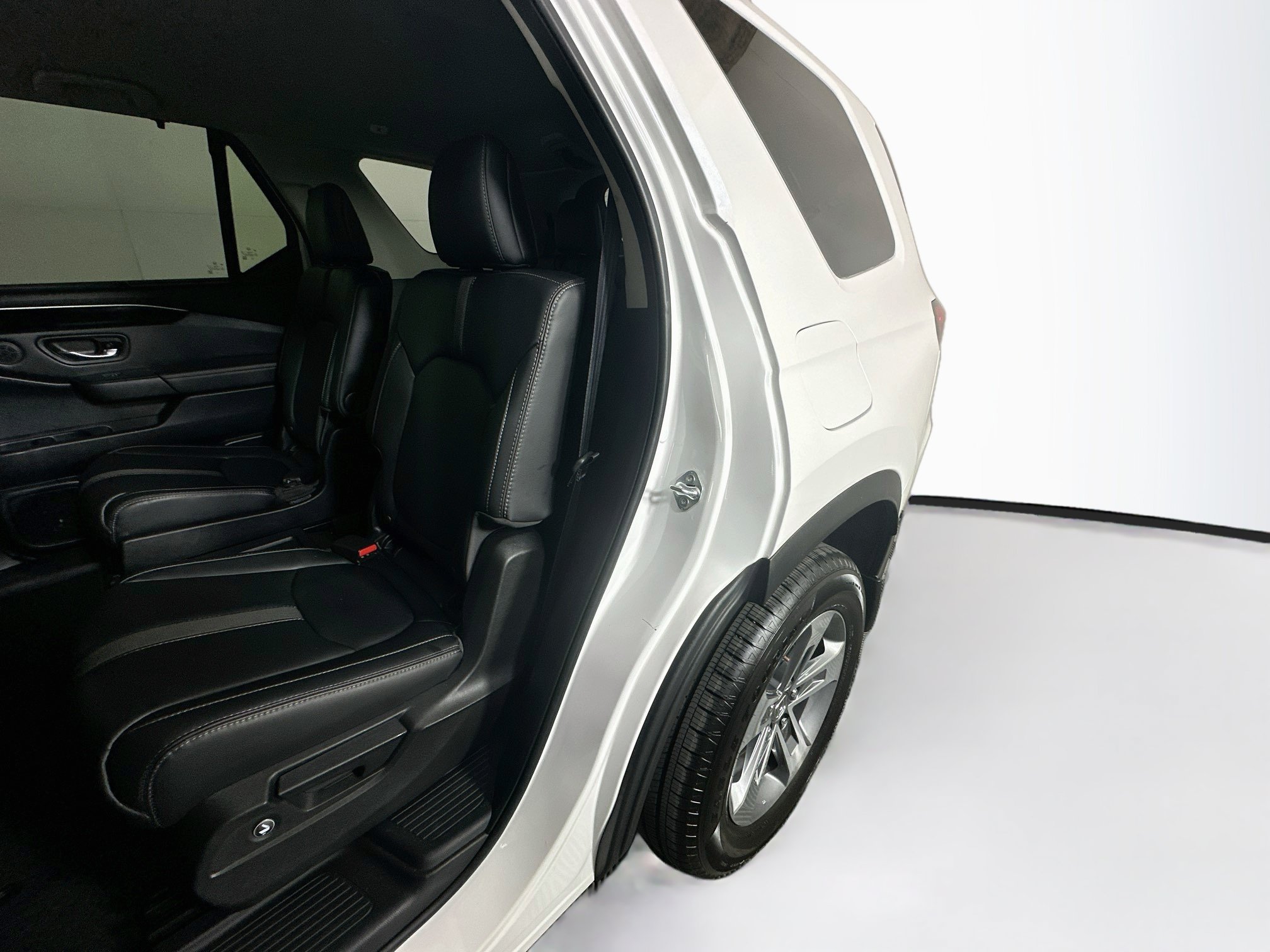 Used 2023 Honda Pilot EX-L image 26