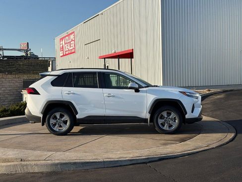 Used 2023 Toyota RAV4 XLE w/ Convenience Package image 2