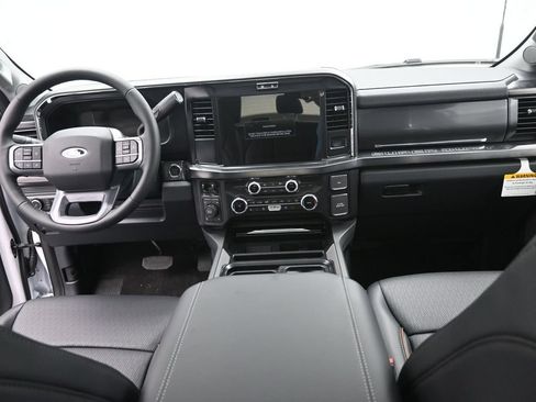 New 2026 Ford F250 Lariat w/ Black Appearance Package AWD/4WD image 28