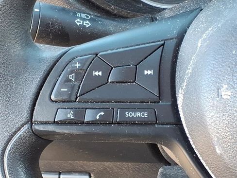 Used 2023 Nissan Versa S w/ Trunk Package image 17