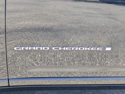 New 2025 Jeep Grand Cherokee L Overland w/ Advanced Protech Group III AWD/4WD image 51