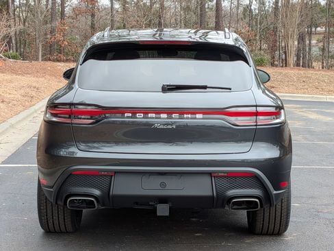 Certified 2026 Porsche Macan AWD/4WD image 28