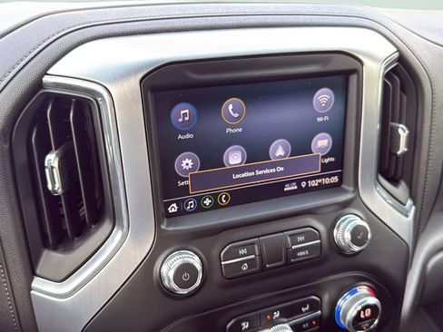 Used 2021 GMC Sierra 1500 Elevation w/ LPO, Elevation Black Package AWD/4WD image 14