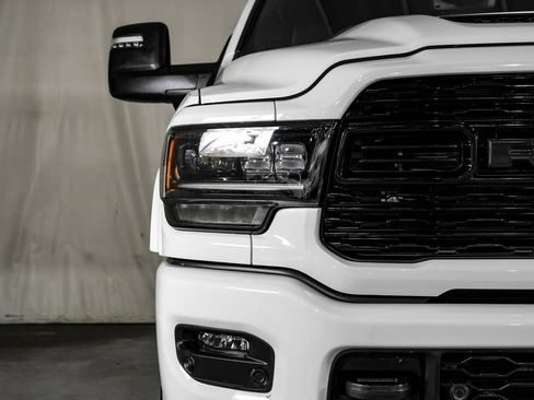 Used 2023 RAM 2500 Limited AWD/4WD image 41