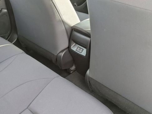 Used 2024 Toyota Corolla LE image 29